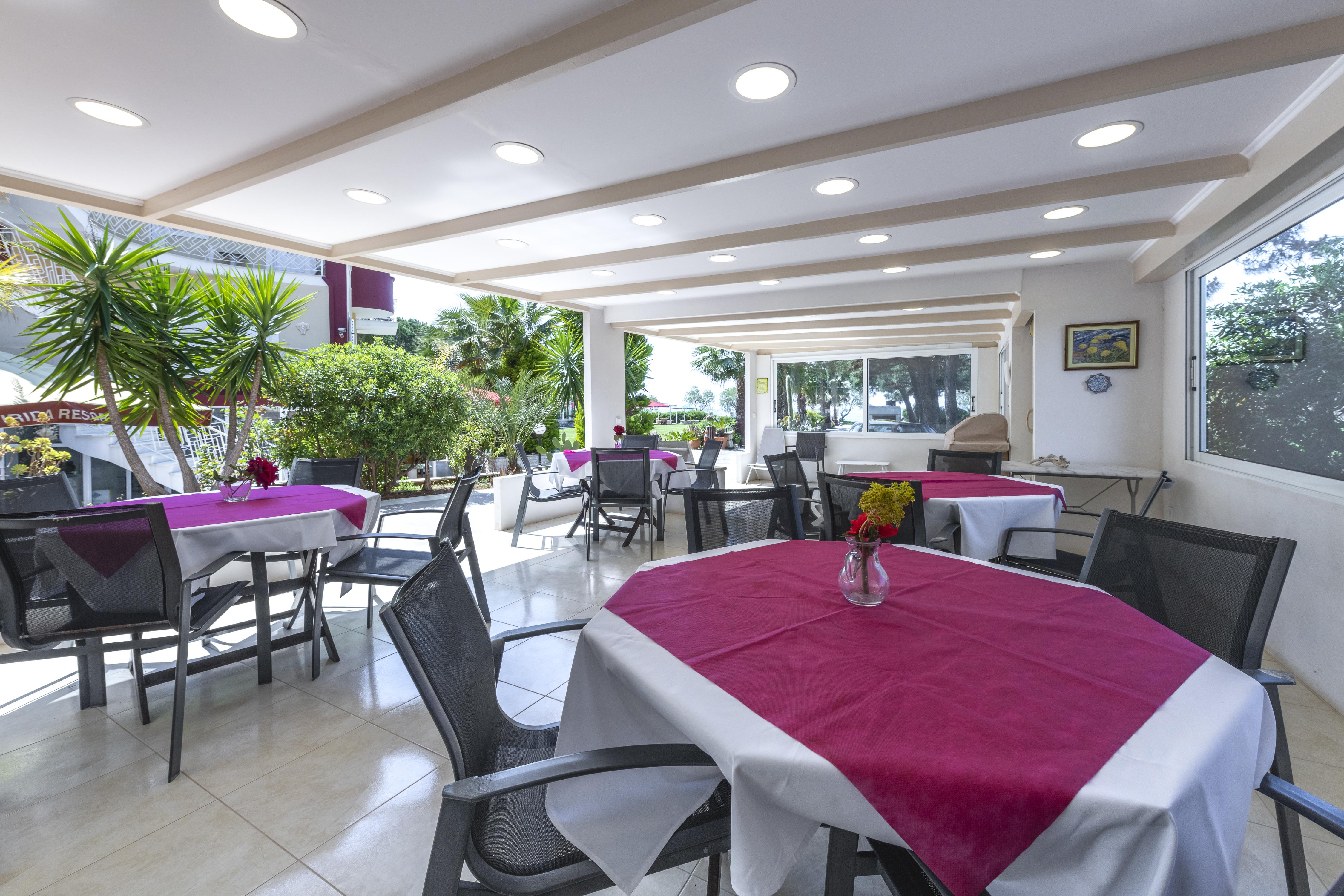 Irida Beach Resort Suites Kyparissia Zewnętrze zdjęcie