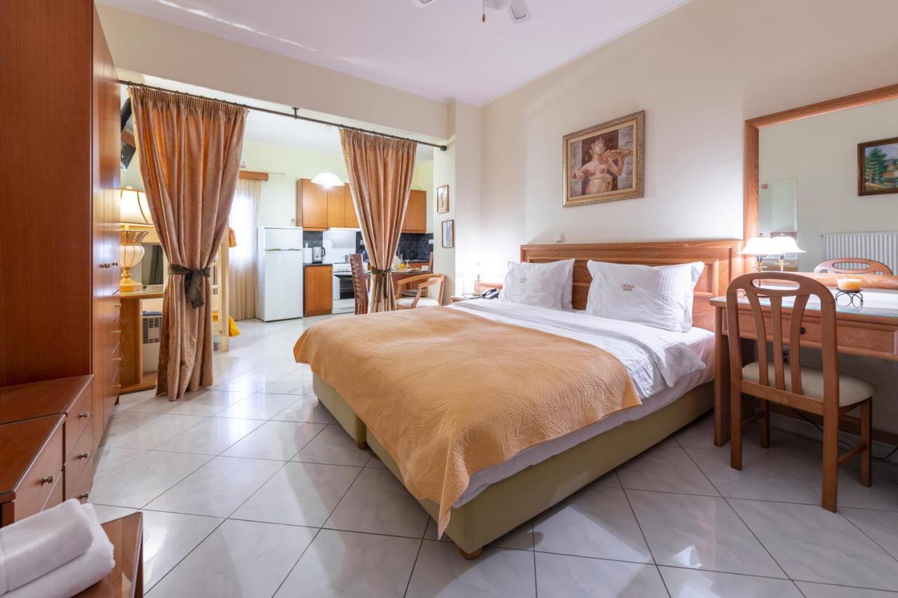 Irida Beach Resort Suites Kyparissia Zewnętrze zdjęcie