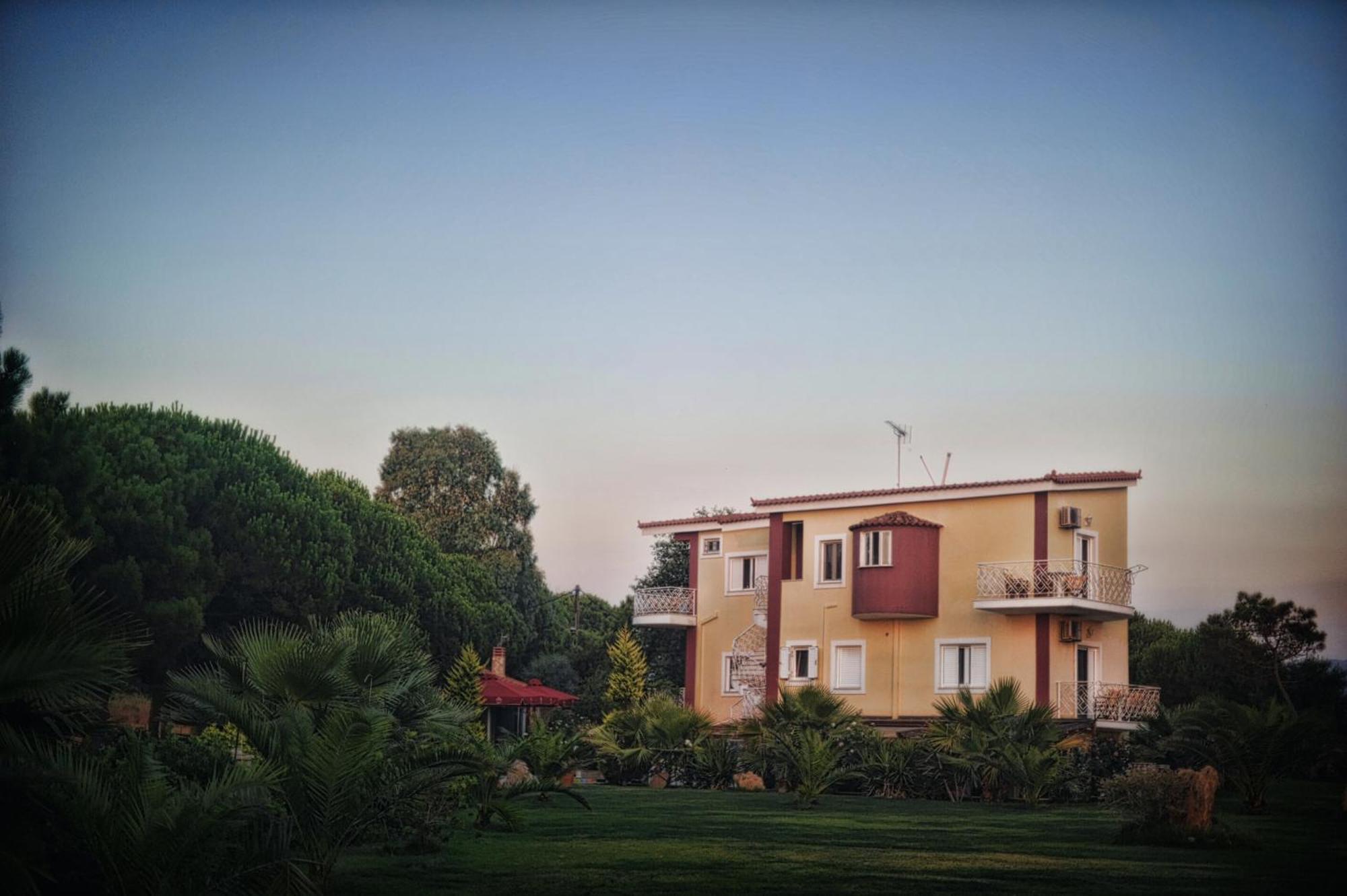 Irida Beach Resort Suites Kyparissia Zewnętrze zdjęcie