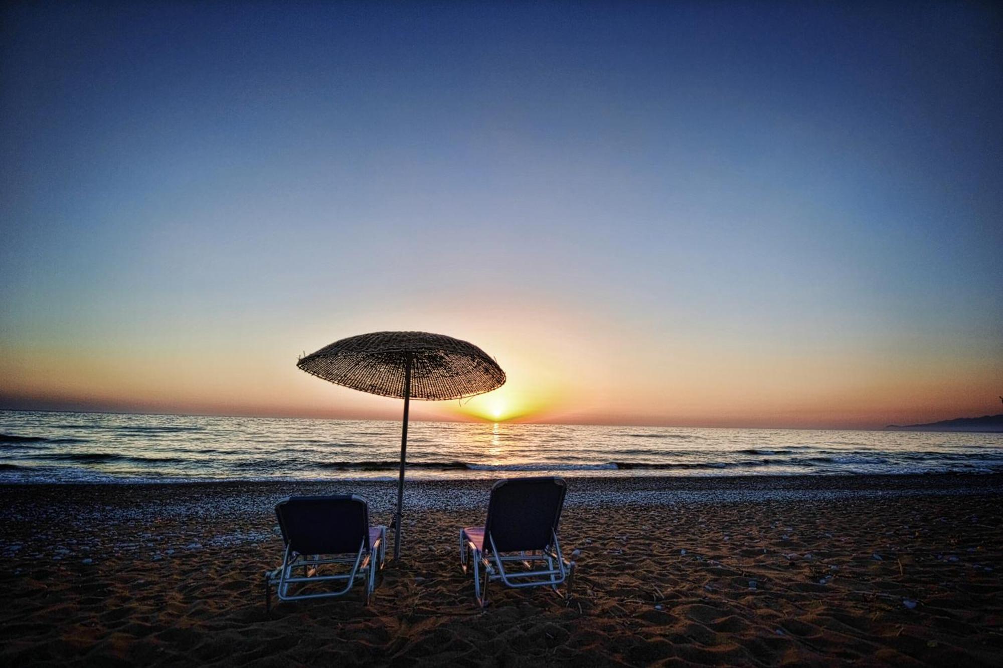 Irida Beach Resort Suites Kyparissia Zewnętrze zdjęcie