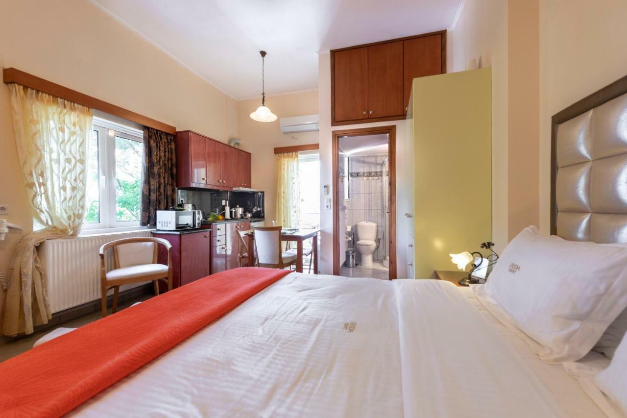 Irida Beach Resort Suites Kyparissia Zewnętrze zdjęcie